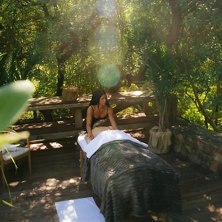 Wonderland Boutique Retreat & Spa-3