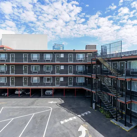 Symphony Inn-2