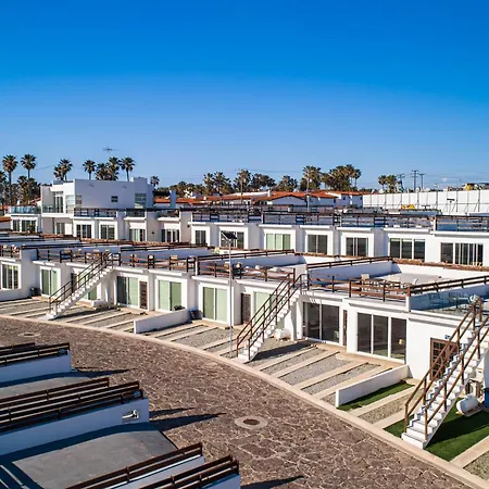 Dog-Friendly Suite With Kitchenette, Heated Outdoor Pool, Hot Tub, Private Patio-2