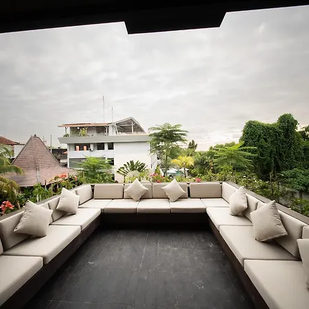 Padang Padang Inn-3