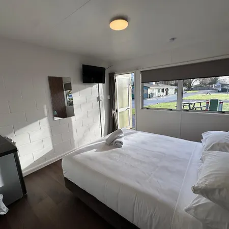 Cambridge Top 10 Holiday Park-3