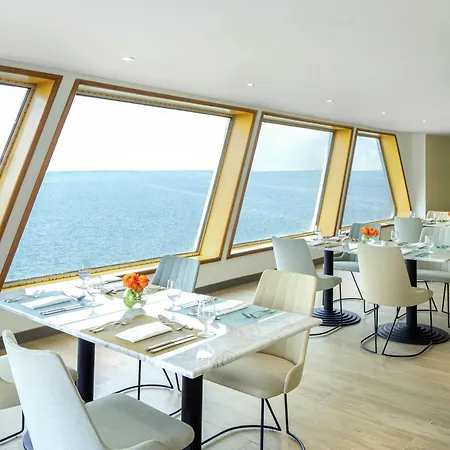 Queen Elizabeth 2 Hotel-3