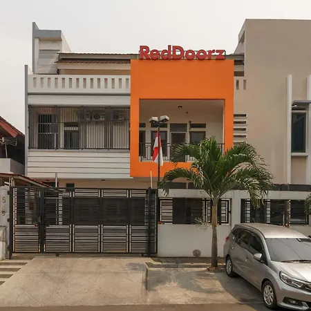 Reddoorz @ Tanjung Duren-3