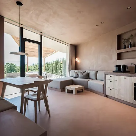 Hotel Weingut Stroblhof-3