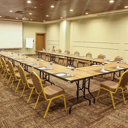 La Quinta By Wyndham Istanbul Gunesli-3