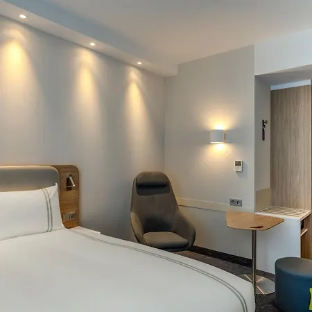 Premier Inn Göttingen-3
