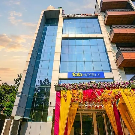 Fabhotel Green Lotus Star 17-2