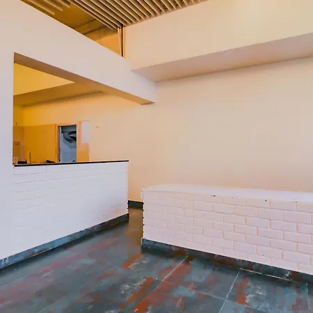 Hotel O Langford Suites-2