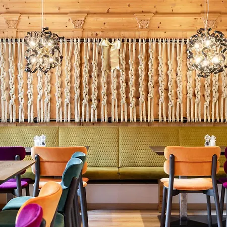 Mygoodlife Hotel & Bar-3