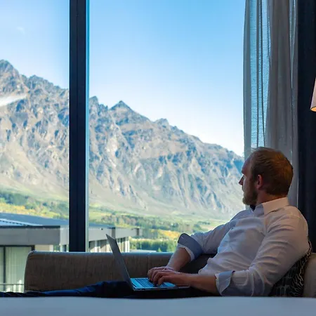 Holiday Inn Queenstown Remarkables Park-3