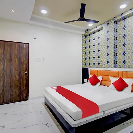 Hotel O One Plus Inn-3