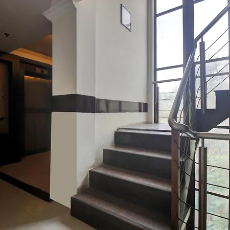 Hotel O Ss A1 Luxury Rooms-3