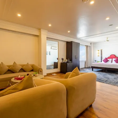 The Saga Hotel Green Park-3