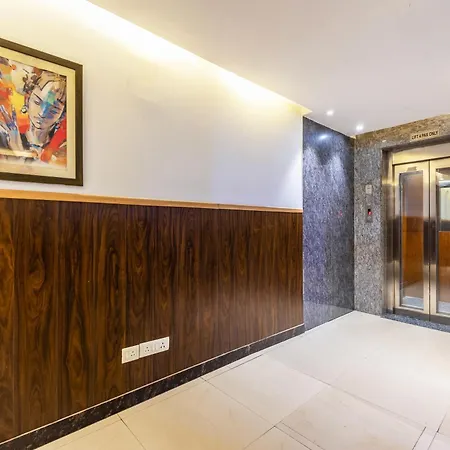 The Plaza Arch Premium - Indira Gandhi Int'L Airport-2