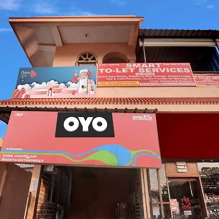 Oyo Flagship 81326 Amba Guest House-3