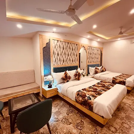 Bentenwood Resort - A Beutiful Scenic Mountain & River View-3