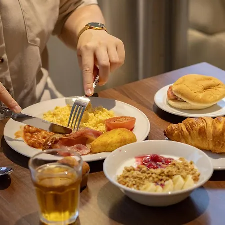 Holiday Inn Express London Stratford By Ihg-3