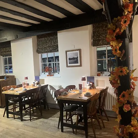 Ye Olde Talbot Hotel By Greene King Inns-2