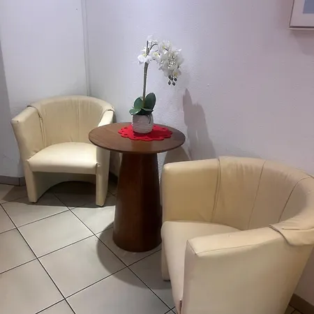 Hotel Am Flughafen-3