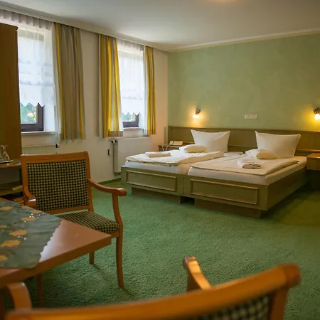 Flair-Waldhotel Mellestollen-3