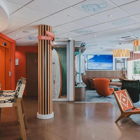 Surf Club Hotel By Akena - Grande Plage-2