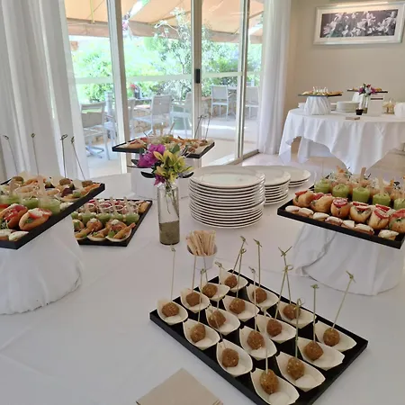 The Originals Boutique, Hotel Les Strelitzias-3