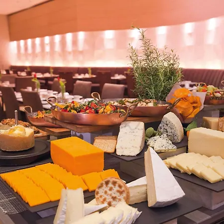 Moevenpick Hotel & Apartments Bur Dubai-2