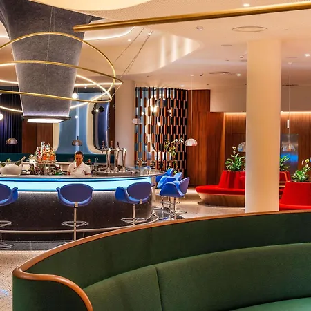 Novotel Madrid Feria And Airport-3