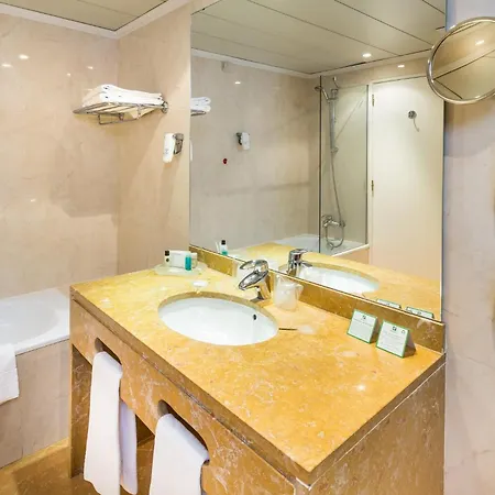 Holiday Inn Lisbon By Ihg-3