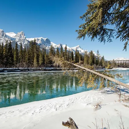 Coast Canmore Hotel & Conference Centre-3