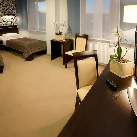 Hotton Hotel-2