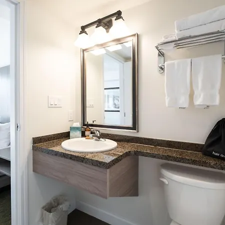 Executive Suites Hotel And Resort, Squamish-2