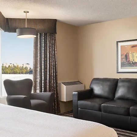 Royal Hotel West Edmonton, Trademark Collection By Wyndham-3