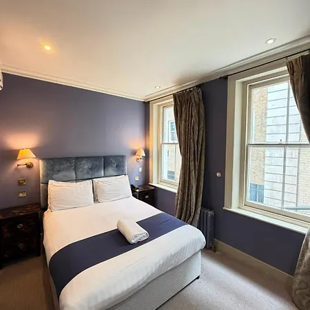 Fielding Hotel-3