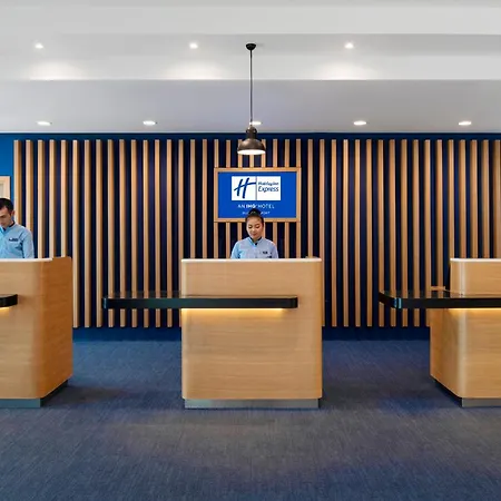Holiday Inn Express Dubai Airport By Ihg-3