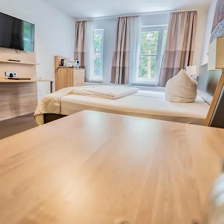 Hotel Waldhalle-3