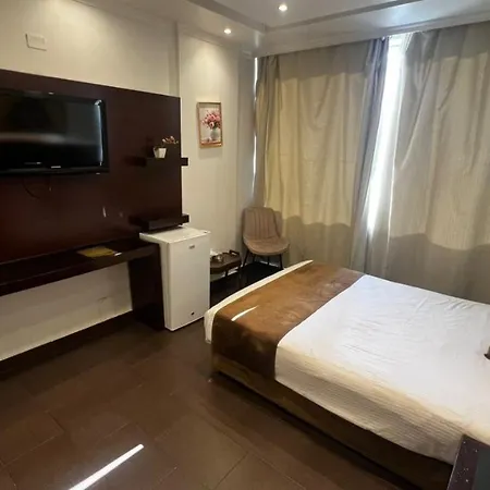 Le Marly Hotel-3
