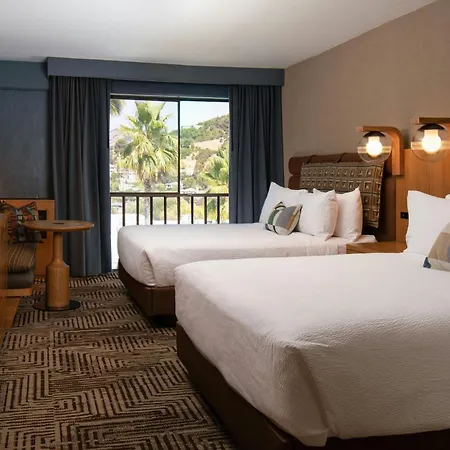 Marin Hilltop Hotel-3