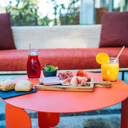 Ibis Styles Antibes-3