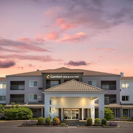 Comfort Inn & Suites Bethlehem Lehigh Valley Airport-2