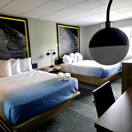 Super 8 By Wyndham Monticello Ny-3