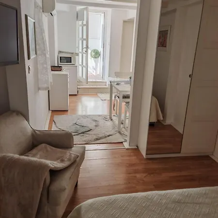 Guest Accommodation Sveti Jakov-2