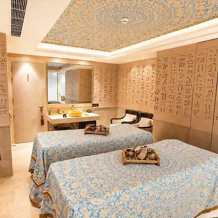 Radisson Blu Mbd Hotel Noida-2