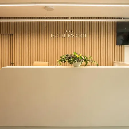 Hotel Favorit-2