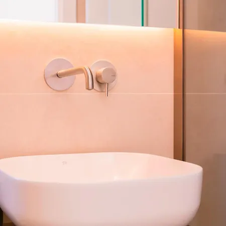 Apollo Suites-3