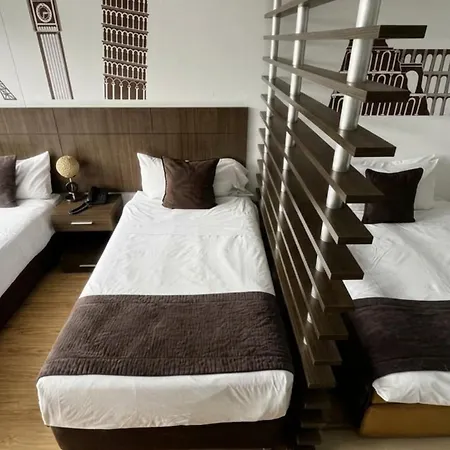 Apartamentos Regency La Feria-3