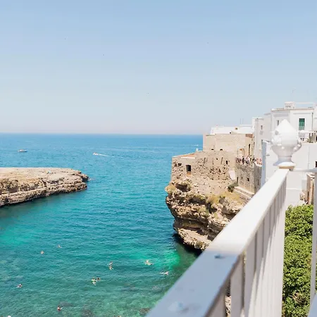 Antico Mondo Rooms & Suites-3