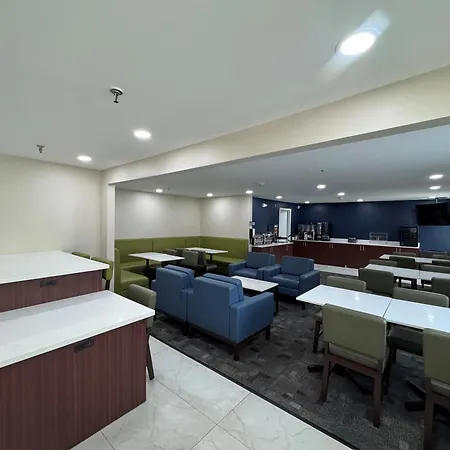 La Quinta Inn By Wyndham Auburn Worcester-3