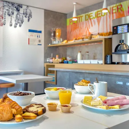 ibis budget Fréjus Capitou A8-2