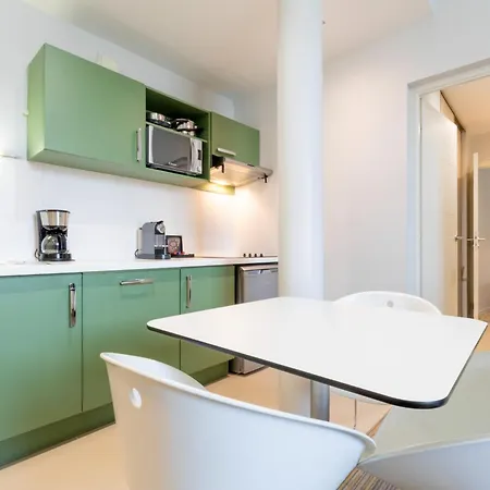 Privilege Appart Hotel Saint Exupery-2